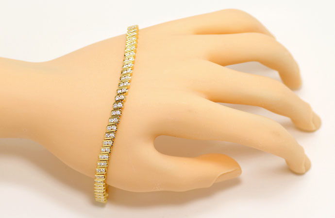 Foto 4 - Gelbgold-Armband mit 100 Brillanten, Eingespannt in 18K, S9224